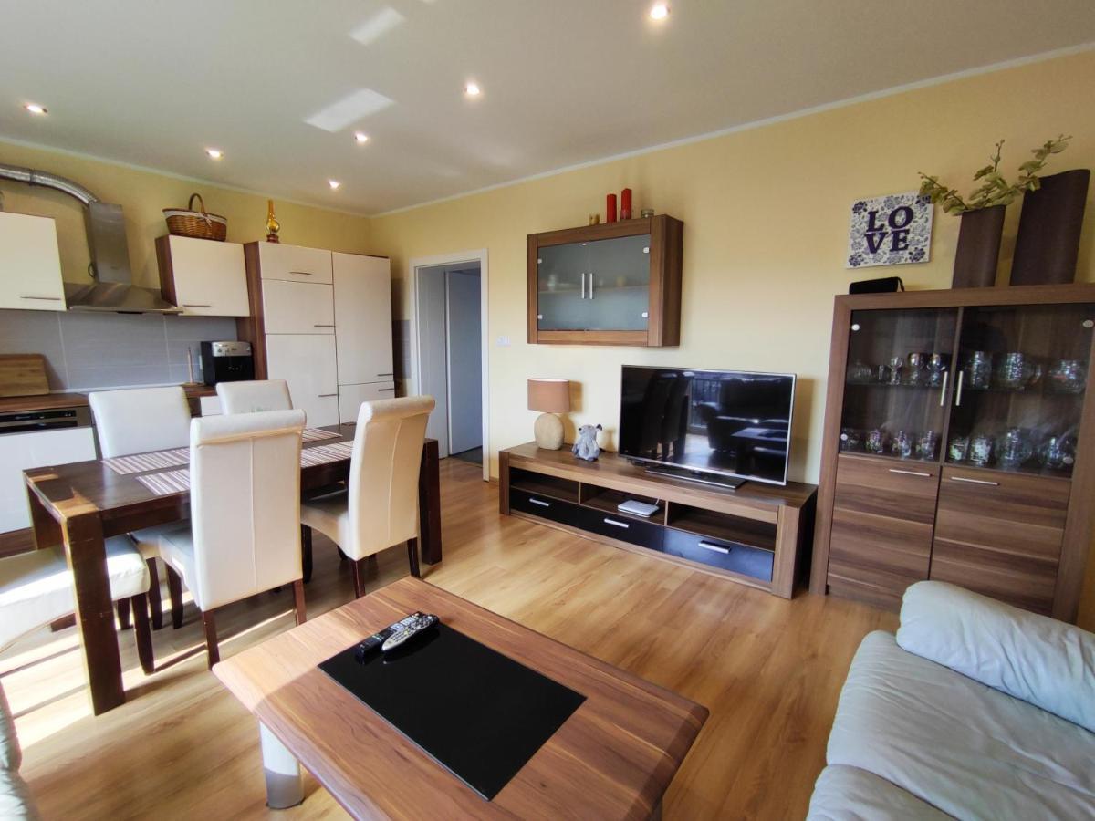 Apartment My Silesia Home: Historic With Garage Near Gliwice *